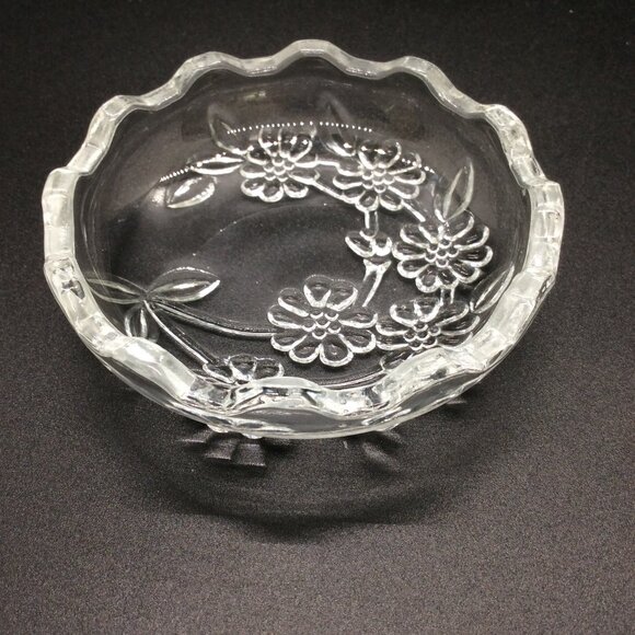 Beautiful Little Floral Glass Dish 3 3/8" - Picture 2 of 5